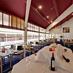 斯堪迪克环形酒店 灵斯泰兹